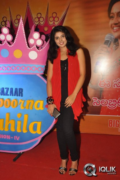 Love-You-Bangaram-Team-at-Big-Bazaar
